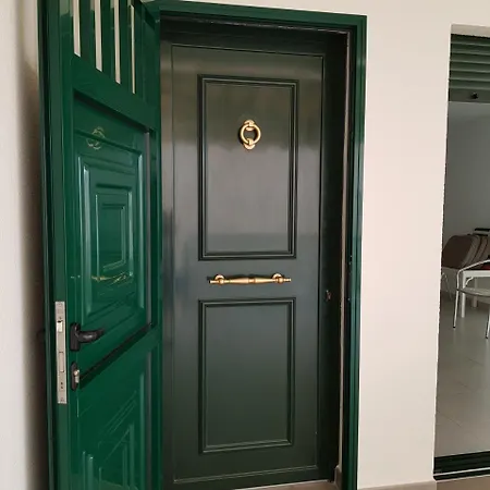 Neu Renovierte Ferienwohnung - #92729 *