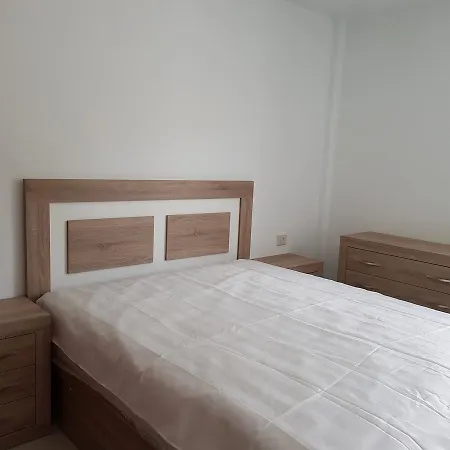 Neu Renovierte Ferienwohnung - #92729